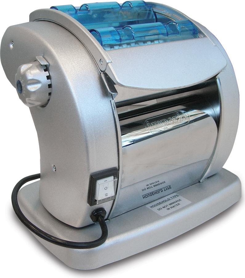 Trento - European-Style Residential Pasta Sheeter with 5.75″ Roller Width - 13234