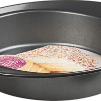 Trudeau - 9" Metal 1.2 L Round Cake Pan - 05117636