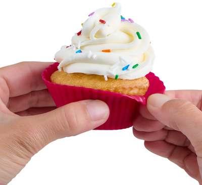 Trudeau - Pack of 12 Standard Silicone Muffin Cups - 05118665