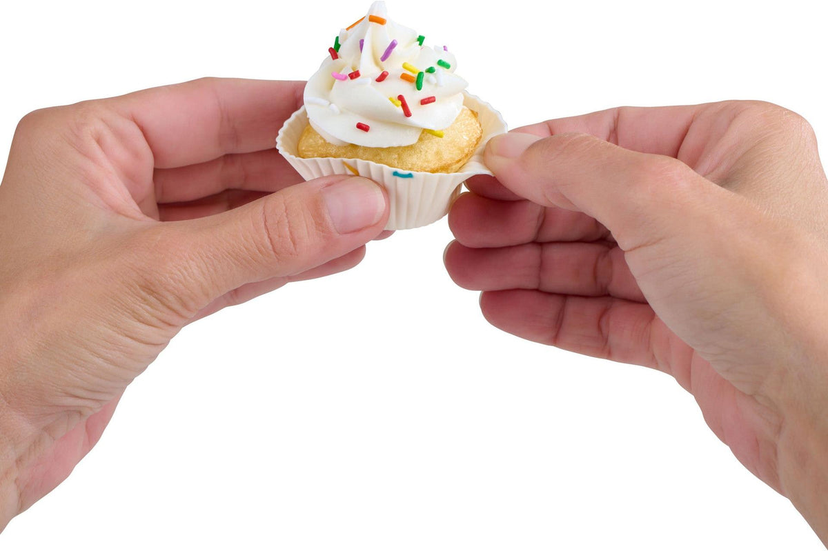 Trudeau - Pack of 24 Standard White Silicone Muffin Cups - 05119065