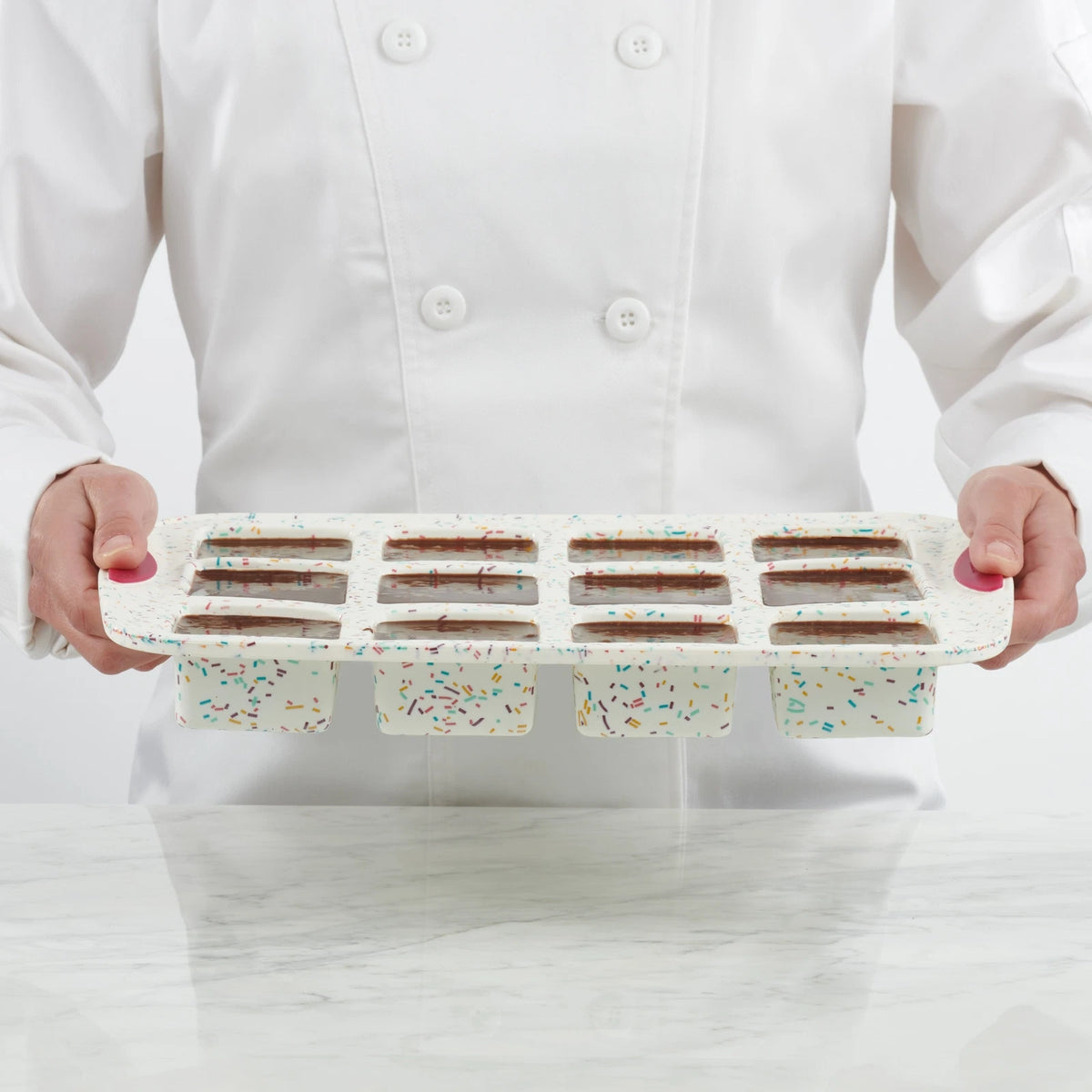 Trudeau - Structure Silicone Confetti Fuchsia 12 Cavity Brownie Pan - 05120125