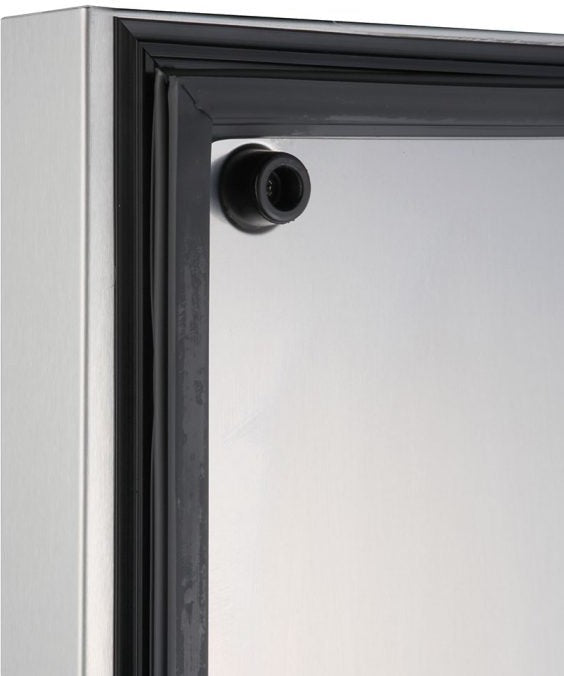 Turbo Air - Super Deluxe 27" Bottom Mounted Solid Door Reach-In Refrigerator with LED Lighting and Right Hinged - TSR-23SD-N6 (ETA 5-6 Weeks)