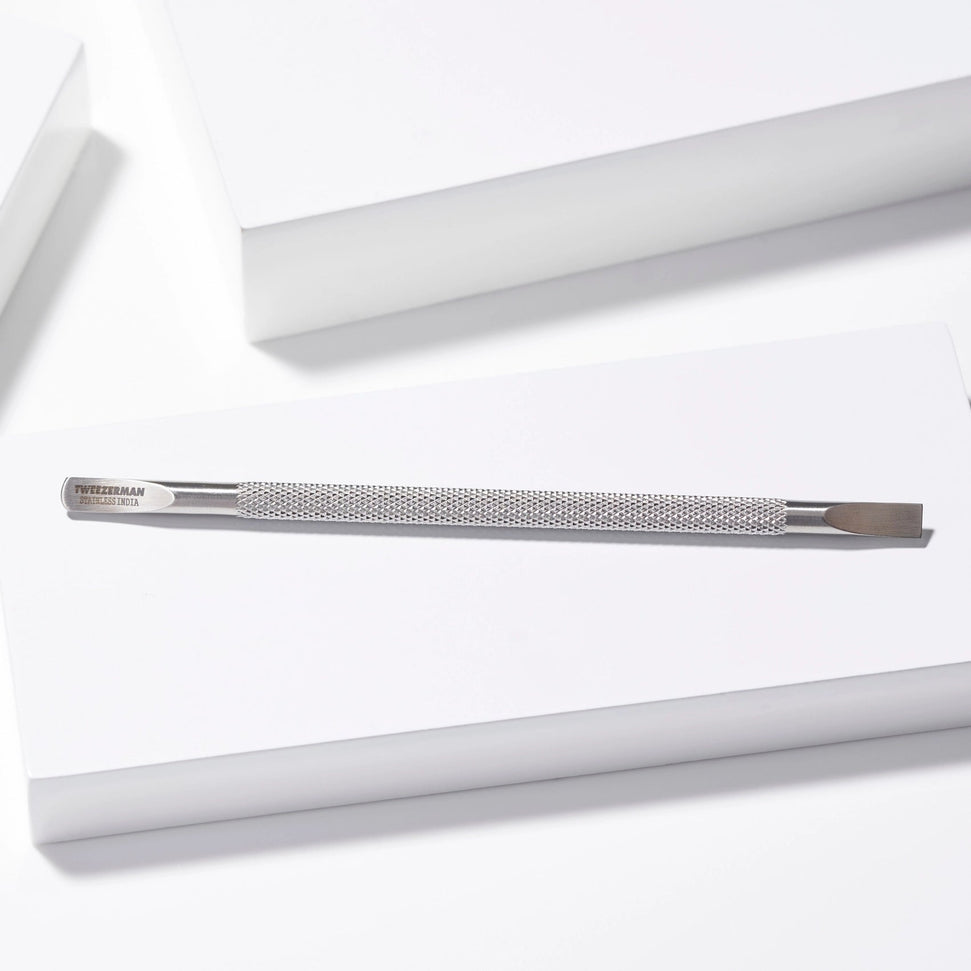 Tweezerman - Stainless Steel Silver Cuticle Pusher and Nail Cleaner - 1023388