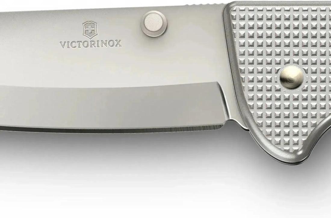 Victorinox - Evoke Alox Silver Large Pocket Knife - 0.9415.D26