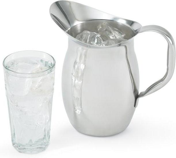 Vollrath - 2 1/10-Quart Bell-Shaped Pitcher in Mirror Finish - 92020