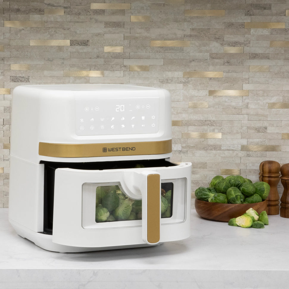 West Bend - 7 QT White & Gold Air Fryer with 13 One-Touch Presets & Easy-View Window - AFWB7QWG13