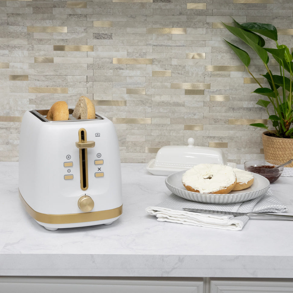 West Bend - Timeless 2-Slice White & Gold Toaster - TTWB2SWG13
