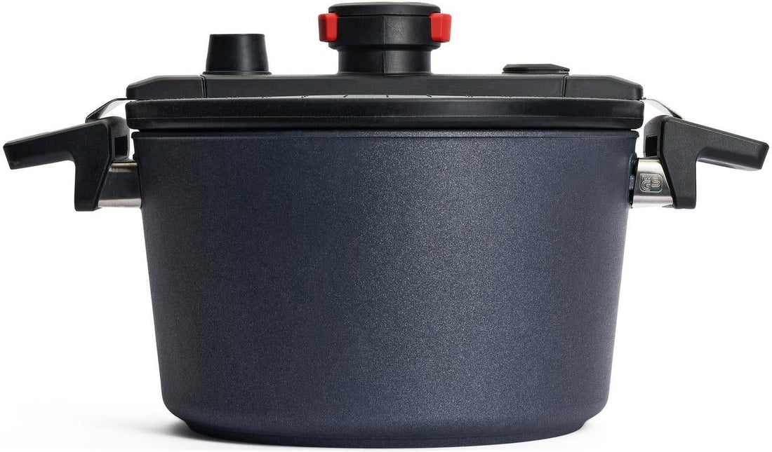 Woll - Diamond Lite 11" Non-Stick Dutch Oven (28 CM) - 128-1DALI