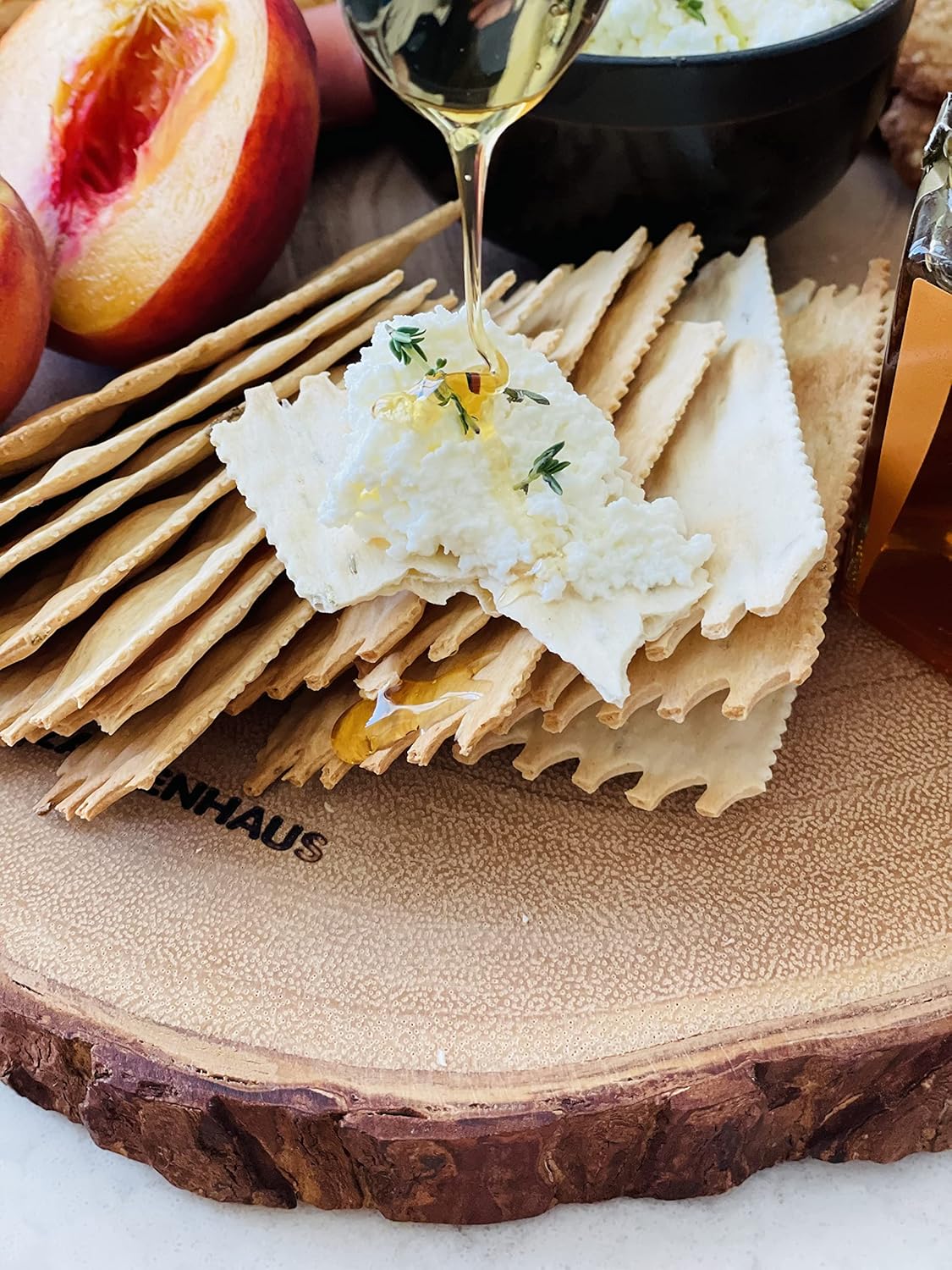 Zassenhaus - 12.5" Round Acacia Wood Serving Board - M059090