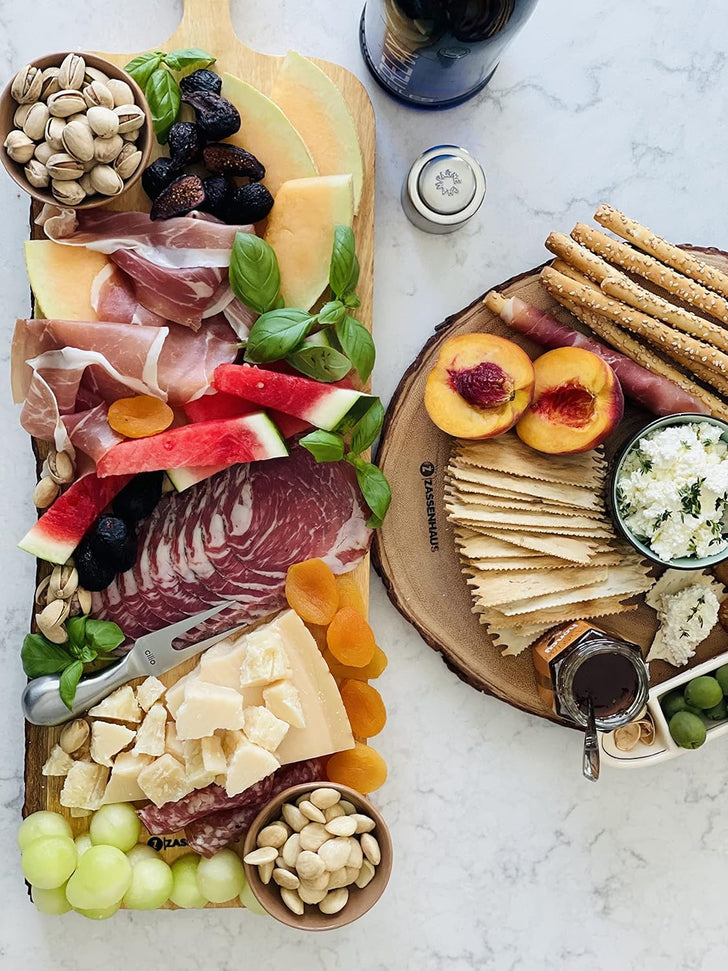 Zassenhaus - 12.5" Round Acacia Wood Serving Board - M059090