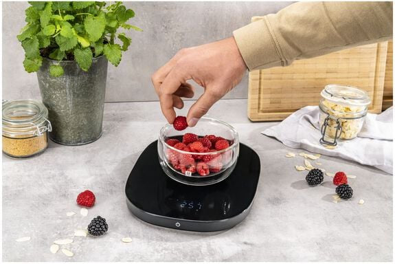 Zwilling - Enfinigy Black Wireless Charging Kitchen Scale - 53104-401 - DISCONTINUED