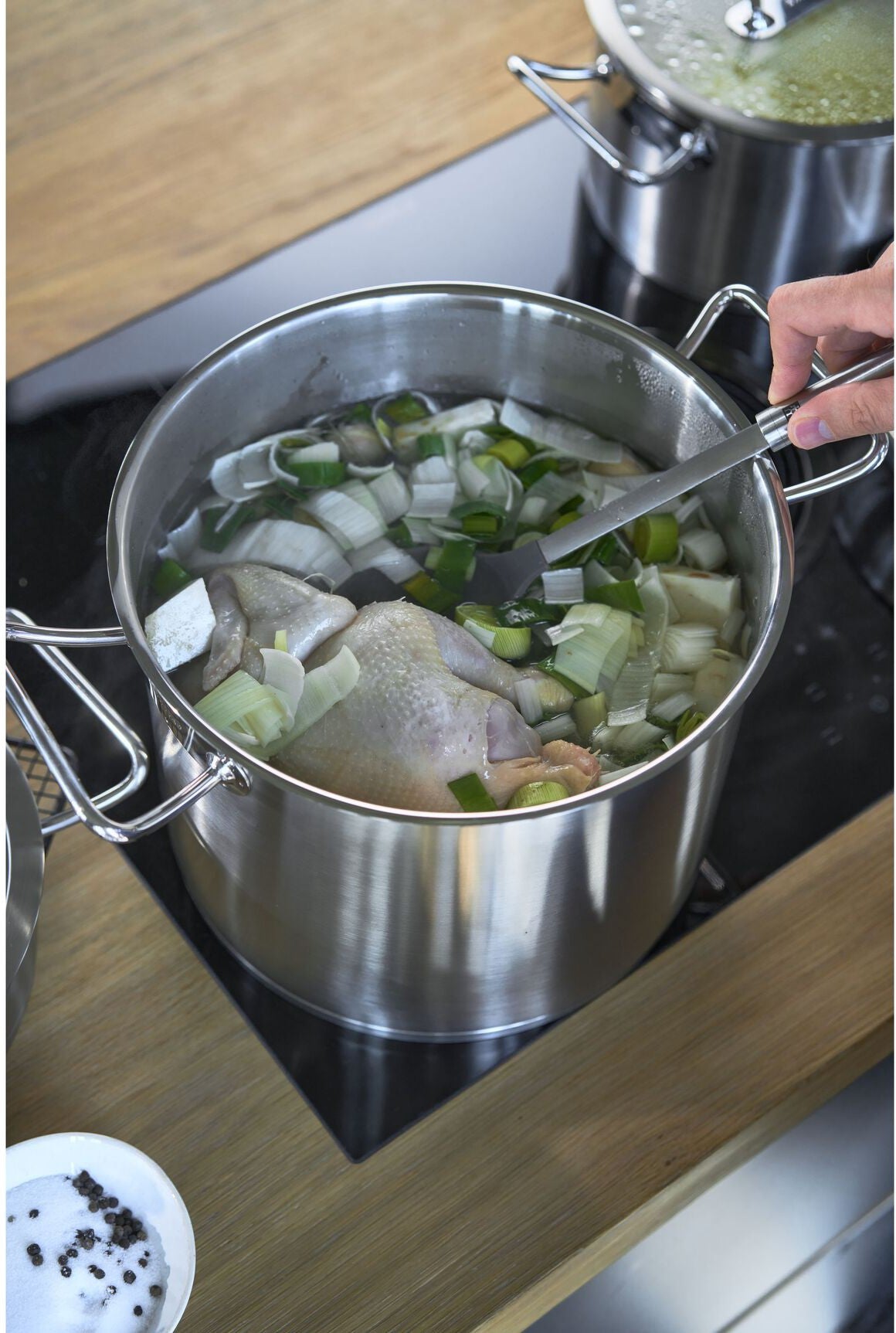 Zwilling - Twin Pro 10 QT Stainless Steel Stock Pot with Lid - 65124-280