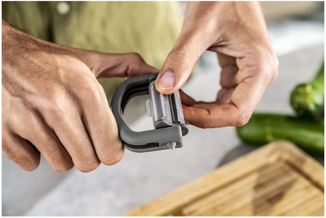 Zwilling - Z-Cut 5-in-1 Grey Peeler - 1020915