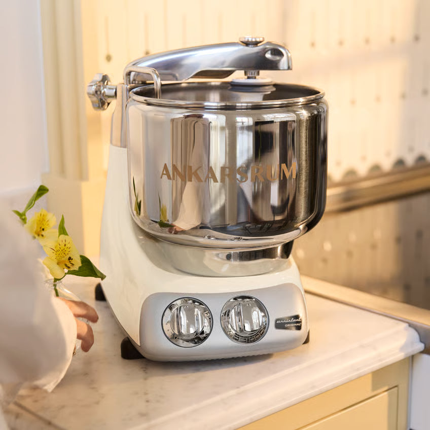 Ankarsrum - Assistent Original Stand Mixer Essential Package Light Creme - ESS62300609