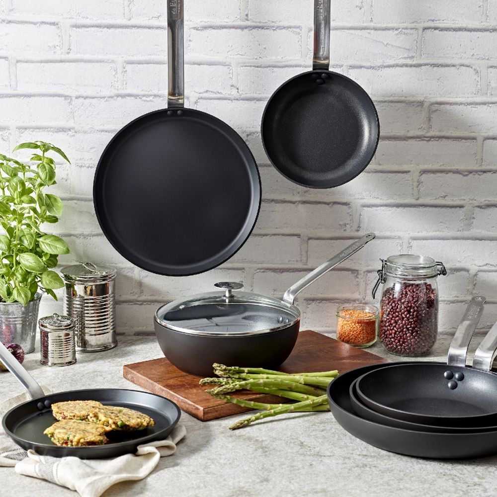 de Buyer - Choc Intense 9.4" Non-Stick Crepe Pan - 8768.24