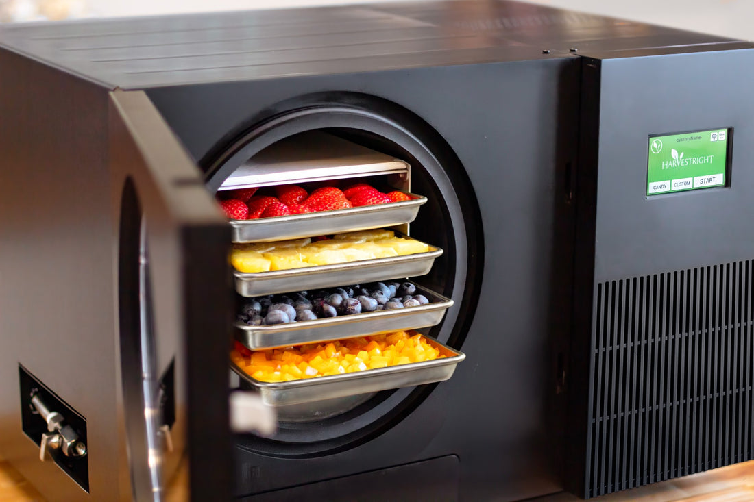 Harvest Right - Black Countertop Pro Freeze Dryer with 4 Trays and Mylar Starter Kit - HRFDCBK-PP (ETA 6 Weeks)