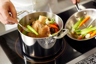 All-Clad - D3 Stainless Stock Pot 8 QT with Lid - 4508