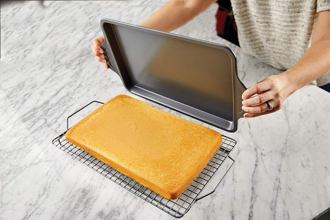 All-Clad - Pro-Release Non-Stick Jelly Roll Pan - J2570464