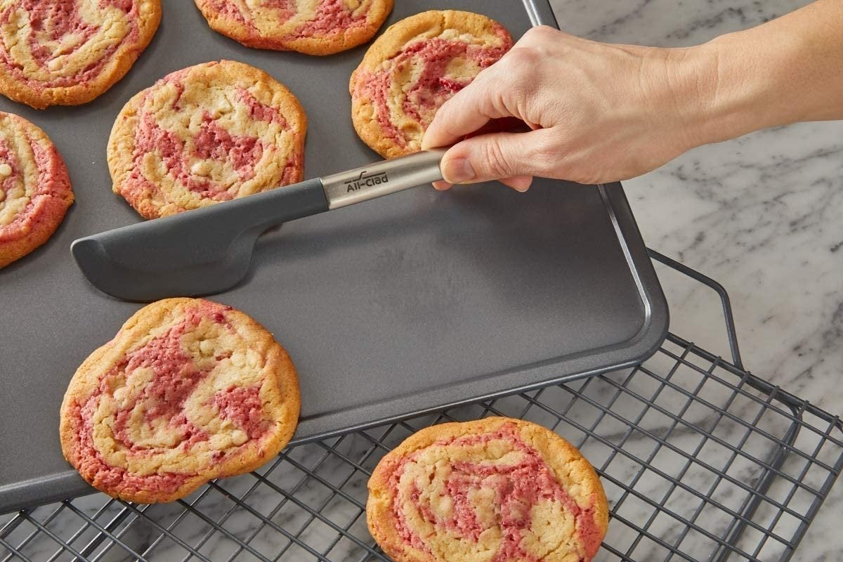 All-Clad - Pro-Release Non-Stick Quarter Sheet Pan - J2570264 - DISCONTINUED