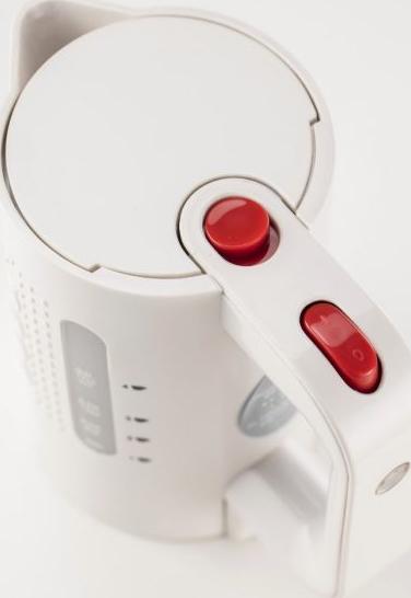 Bodum - Electric Water Kettle 17 oz Off White - 11451-913US