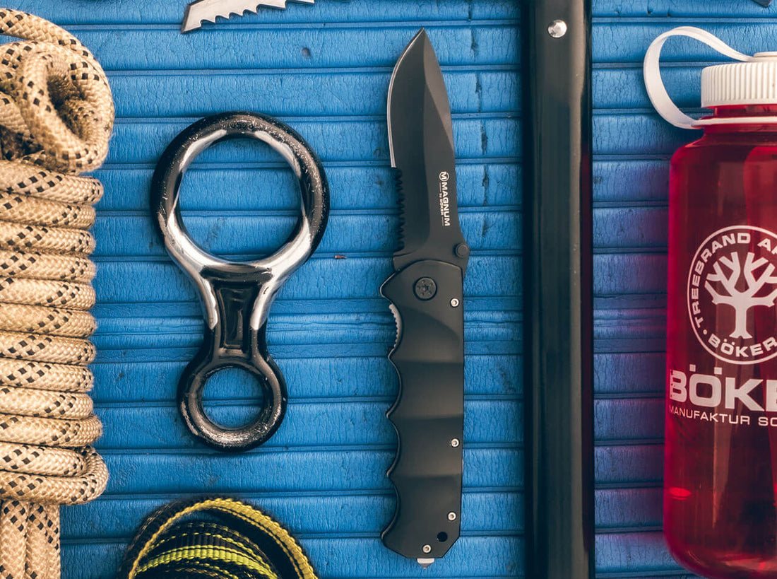 Boker - Magnum Black Spear Pocket Knife - 01RY247