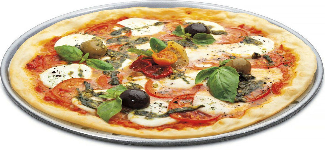 Cuisinart - 14" (35.5 cm) Pizza Pan - AMB-14PPC