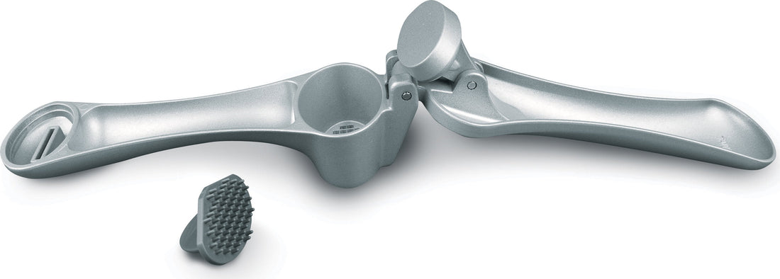 Cuisinox - Garlic Press With Cleaner Tool - PRE-GAR