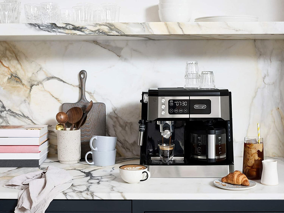 DeLonghi - All-In-One Coffee Espresso Cappuccino Latte Machine with Frother - COM532