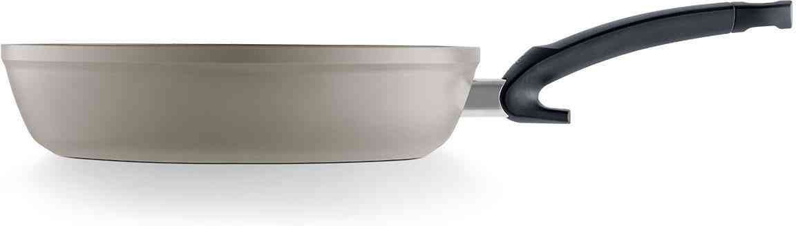 Fissler - 9.5" Ceratal Comfort Ceramic Fry Pan - 159-220-24-1000