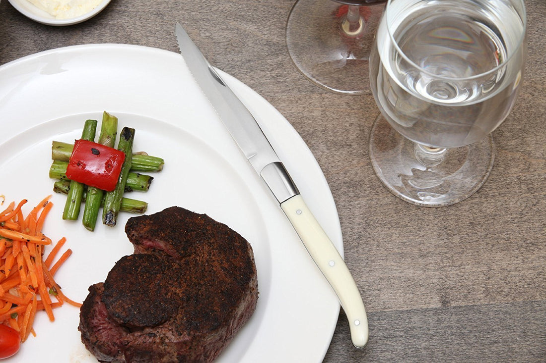 Fortessa - 4 PC 9.25" Serrated Steak Knife Set with Blonde Handle (23 cm) - 4PS-240