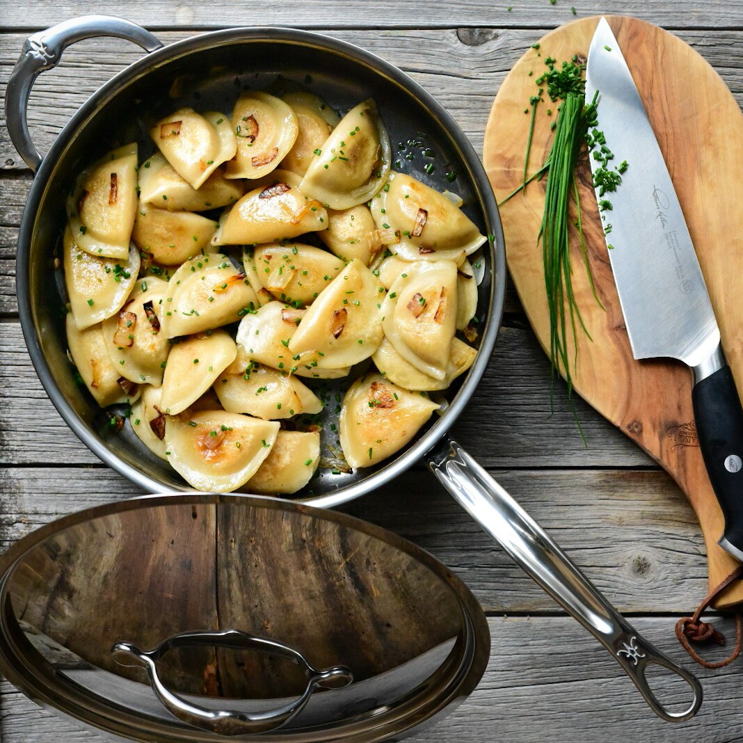 Hestan - 3.5 QT NanoBond Saute Pan With Helper Handle - 60037