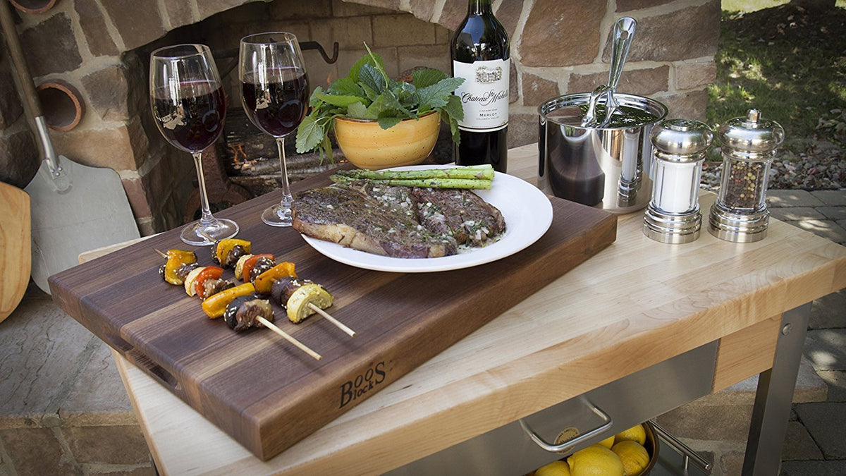 John Boos - 20" x 15" x 1.5" Reversible Walnut Cutting Board - WAL-R03