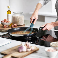 Joseph Joseph - 2 in 1 Silicone Whisk - 7981000BG