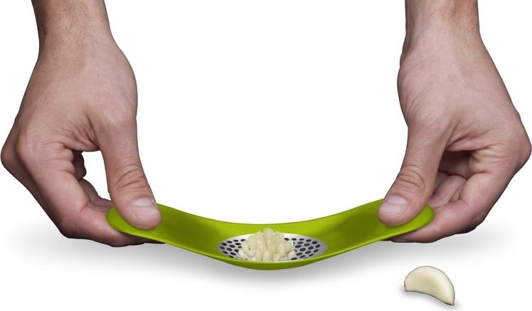 Joseph Joseph Green Rocker Garlic Crusher - 20062