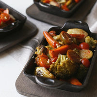 Lodge - 0.4 L Heat-Treated Cast Iron Rectangular Mini Server - HMS14RC