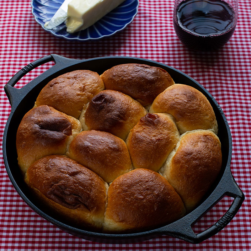 Lodge - 10.25" Cast Iron Baker's Skillet - BW10BSKINT