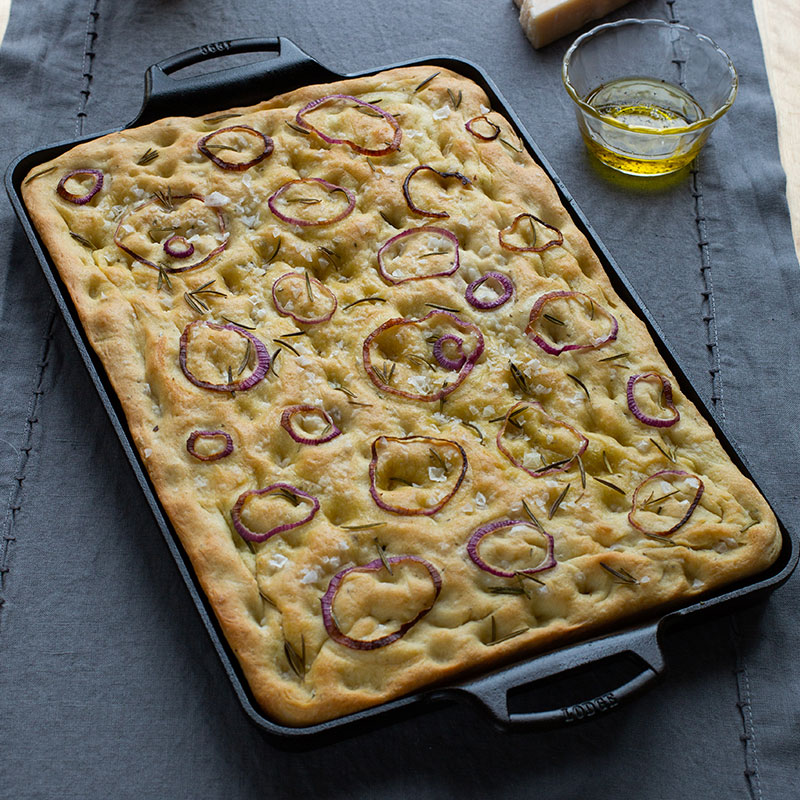Lodge - 15.5" x 11.5" Cast Iron Baking Pan - BW15BPINT