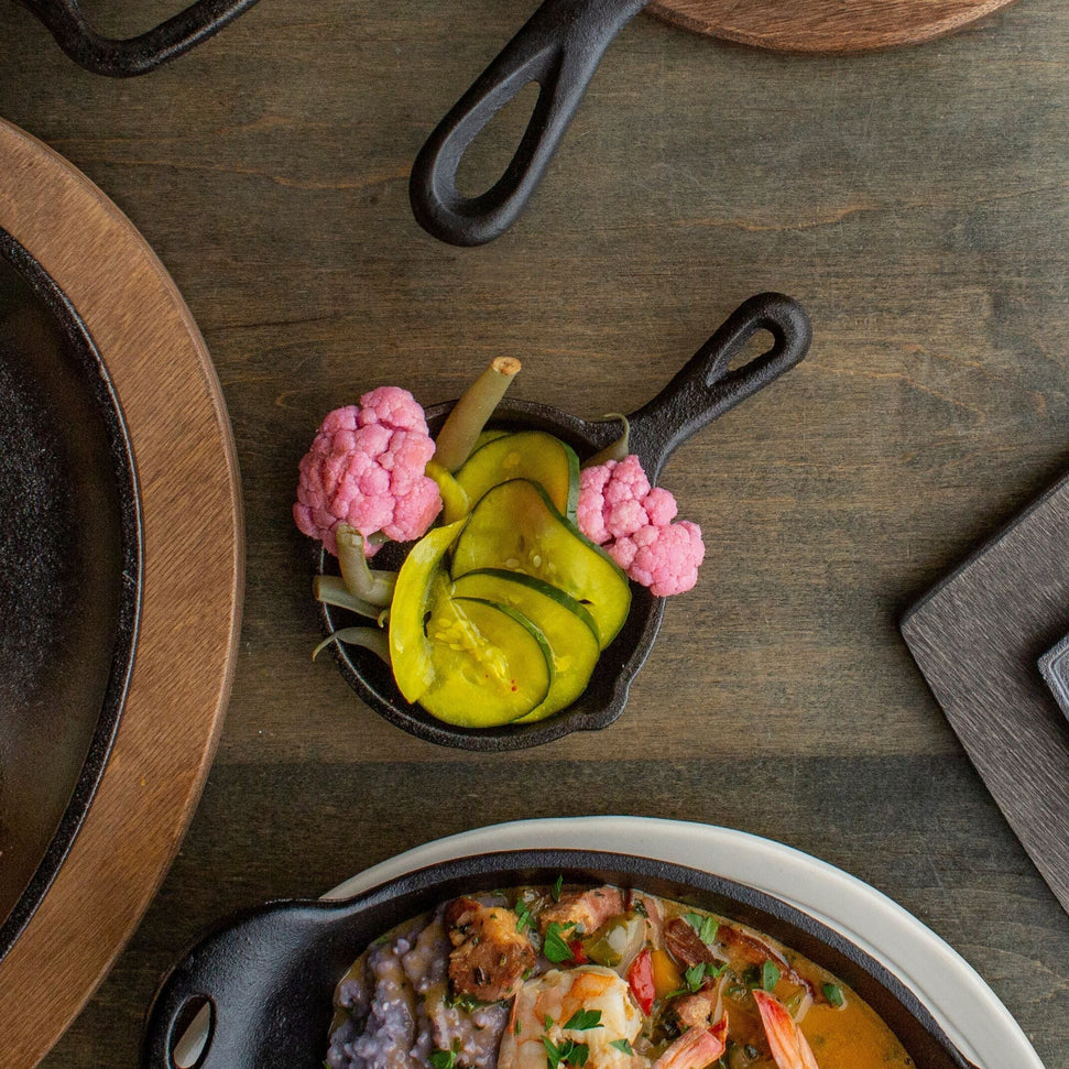 Lodge - 3.5" Mini Cast Iron Skillet - LMS3