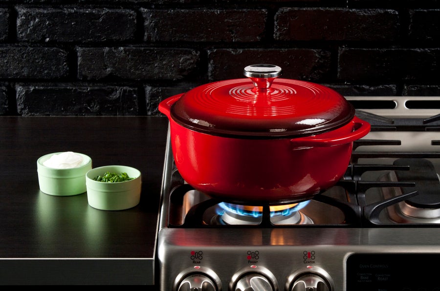 Lodge - 4.4 L Dutch Oven Red - EC4D43