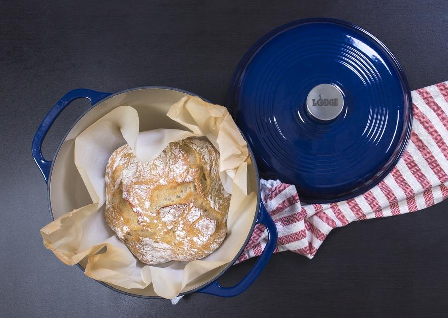 Lodge - 5.7 L Enameled Cast Iron Dutch Oven Indigo - EC6D32