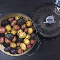 Lodge - 5.7 L Enameled Cast Iron Dutch Oven Midnight Chrome - EC6D18