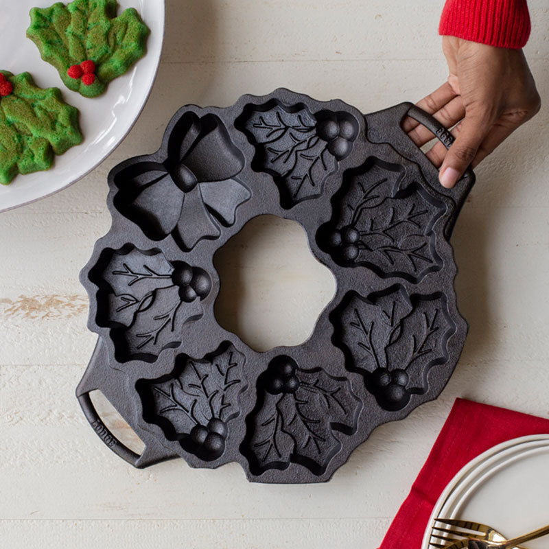 Lodge - Cast Iron Holiday Wreath Pan - BWHW