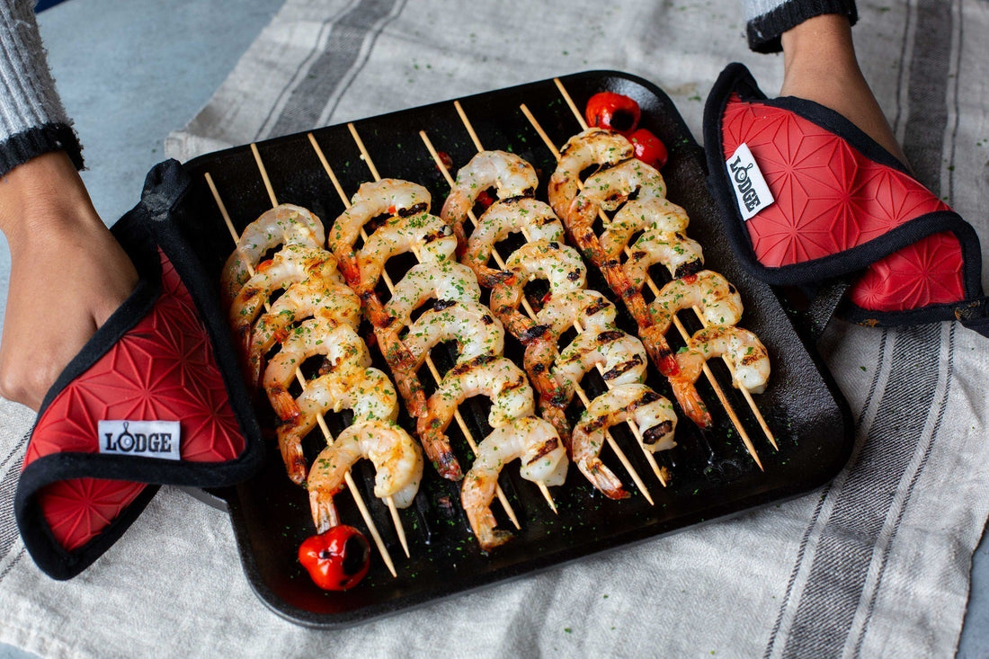 Lodge - Silicone & Fabric Potholder/Trivet Grey - ASFPH05