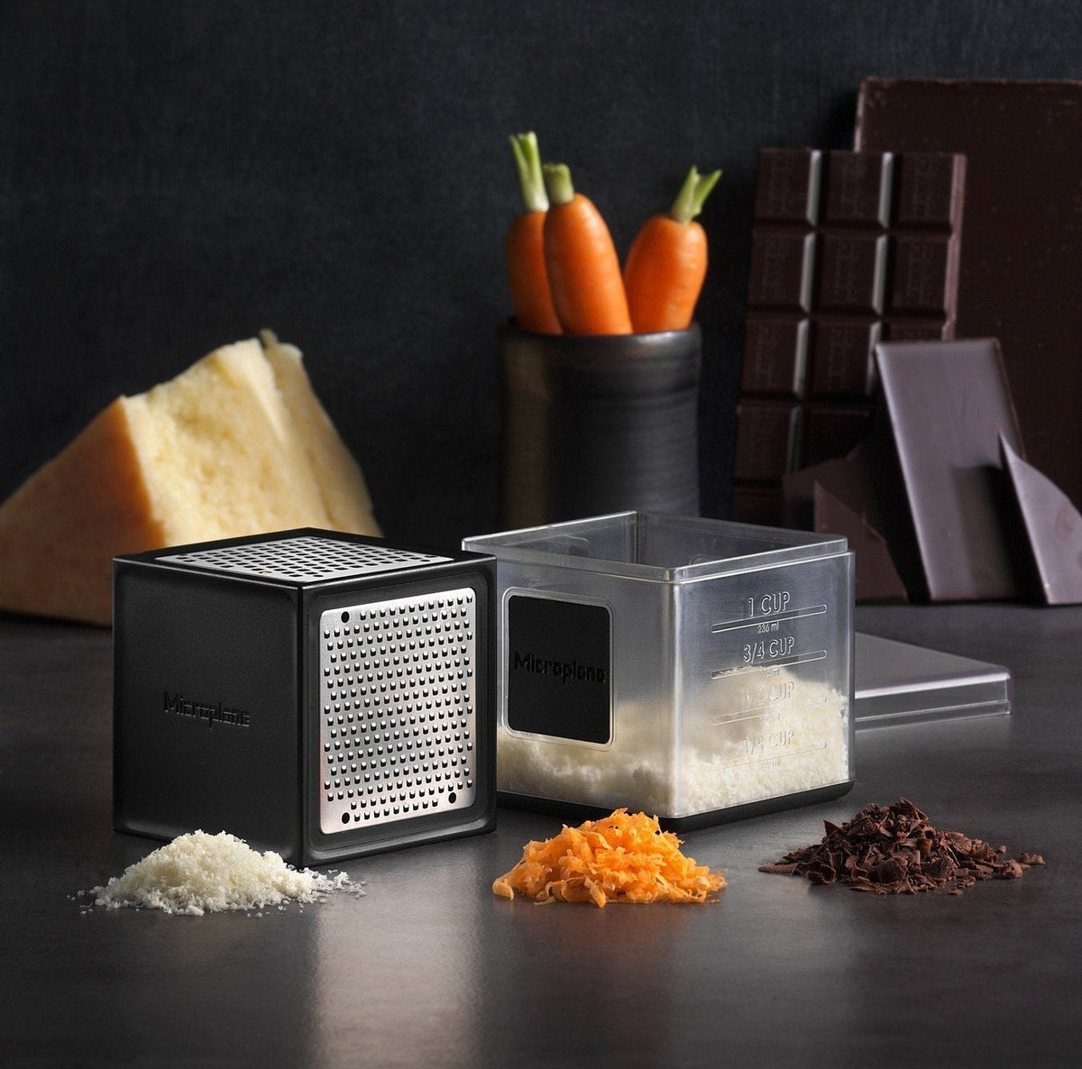 Microplane - 3-in-1 Cube Grater Red - 34102