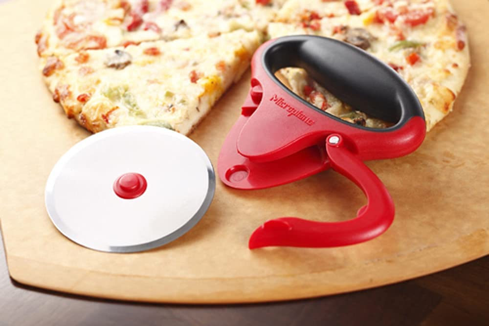 Microplane - Professional Pizza Cutter - 48105