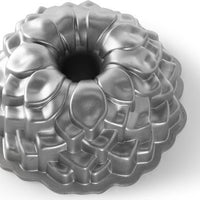Nordic Ware - Blossom Bundt Pan - 59892