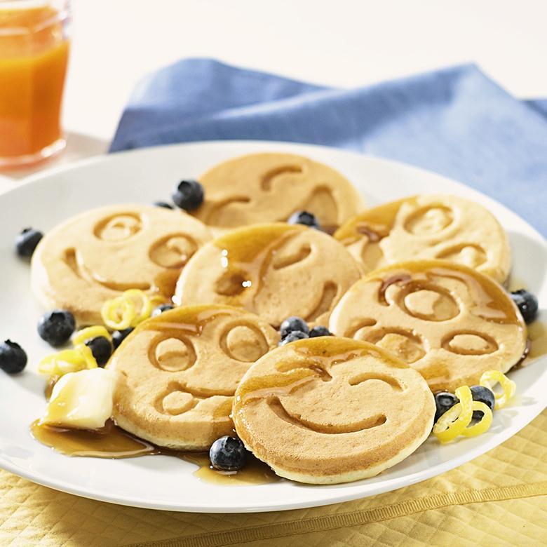 Nordic Ware - Smiley Face Pancake Pan - 41469