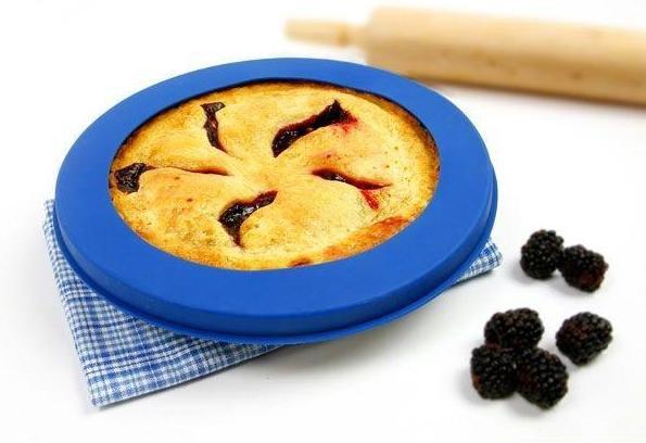 Norpro - 10" Blue Silicone Pie Crust Shield - 3278