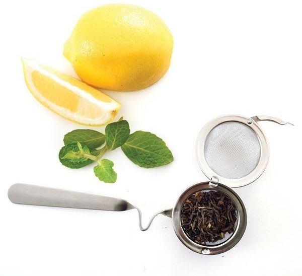 Norpro - 2" Tea Ball with Cup Rest Handle - 5516