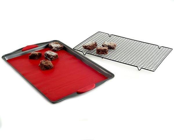 Norpro - 3 Piece Nonstick Baking Sheet Set - 3899